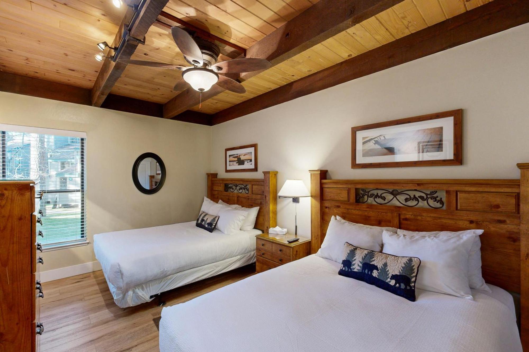 Lakeland Village South Lake Tahoe Phòng bức ảnh