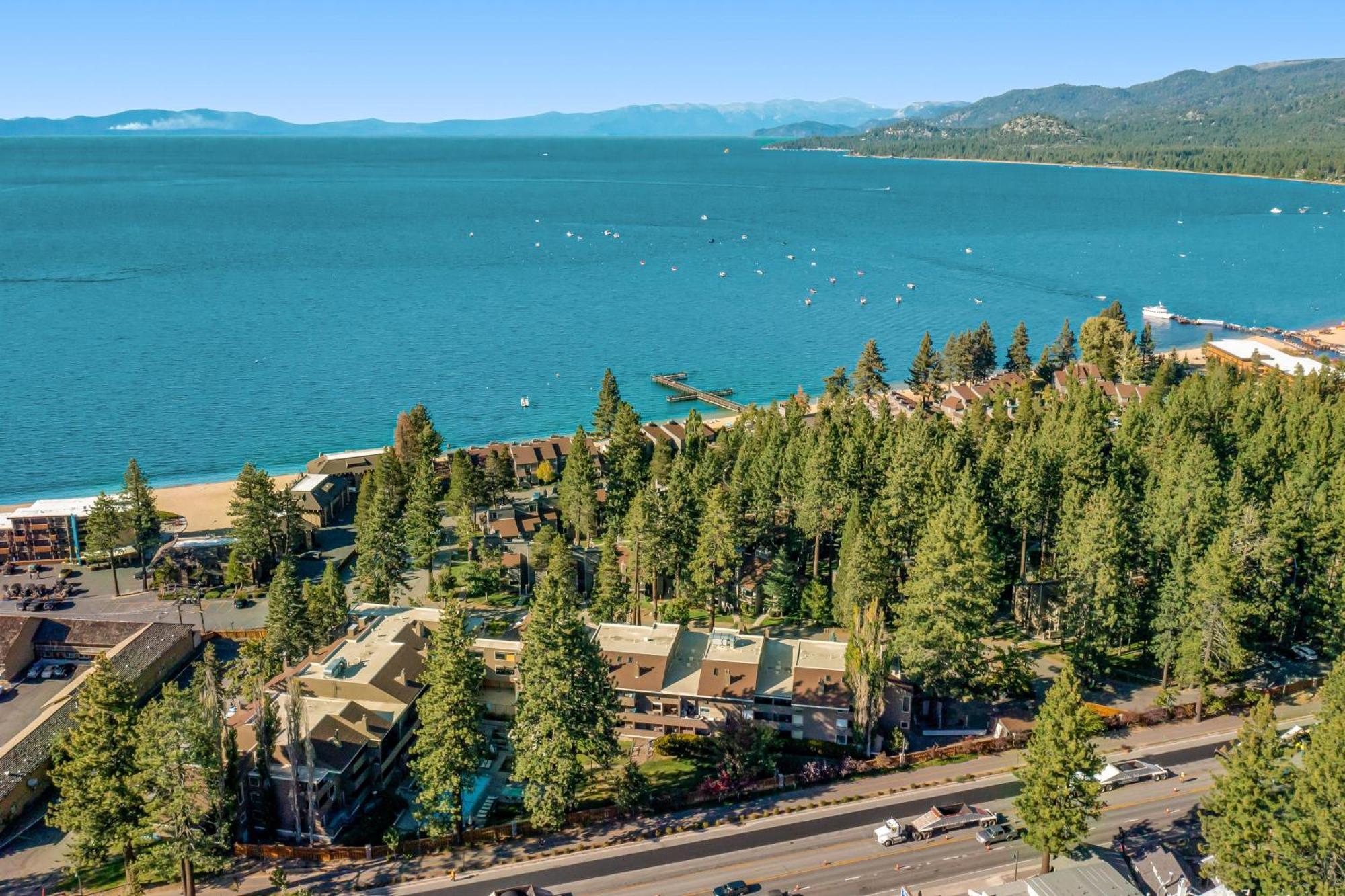 Lakeland Village South Lake Tahoe Phòng bức ảnh